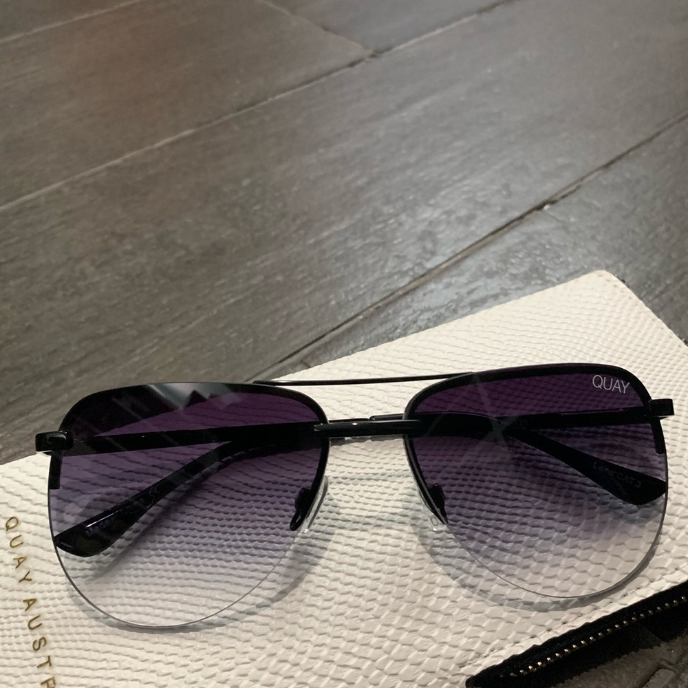 NWT Quay Australia aviator sunglasses.